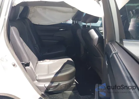 2021 Toyota Highlander Xle from USA, damaged, VIN 5TDHZRAH4MS033443